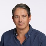 Tyler Newton Headshot