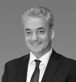 Anton Hofmann Headshot