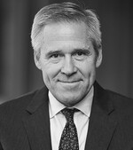 Tony Satterthwaite Headshot