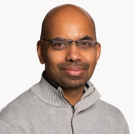 Binu Oommen headshot