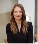 Amanda Baldwin Headshot