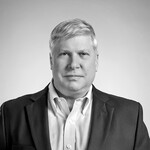 Tom Naratil Headshot