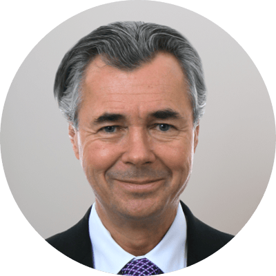 Hon. Pierre Pettigrew Headshot