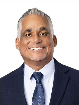 Willie Correa, Business Banker