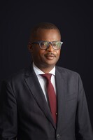 Viannet Okouma Headshot