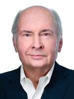 Robert Gunderson Headshot