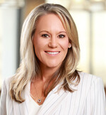 Laura Clark Headshot