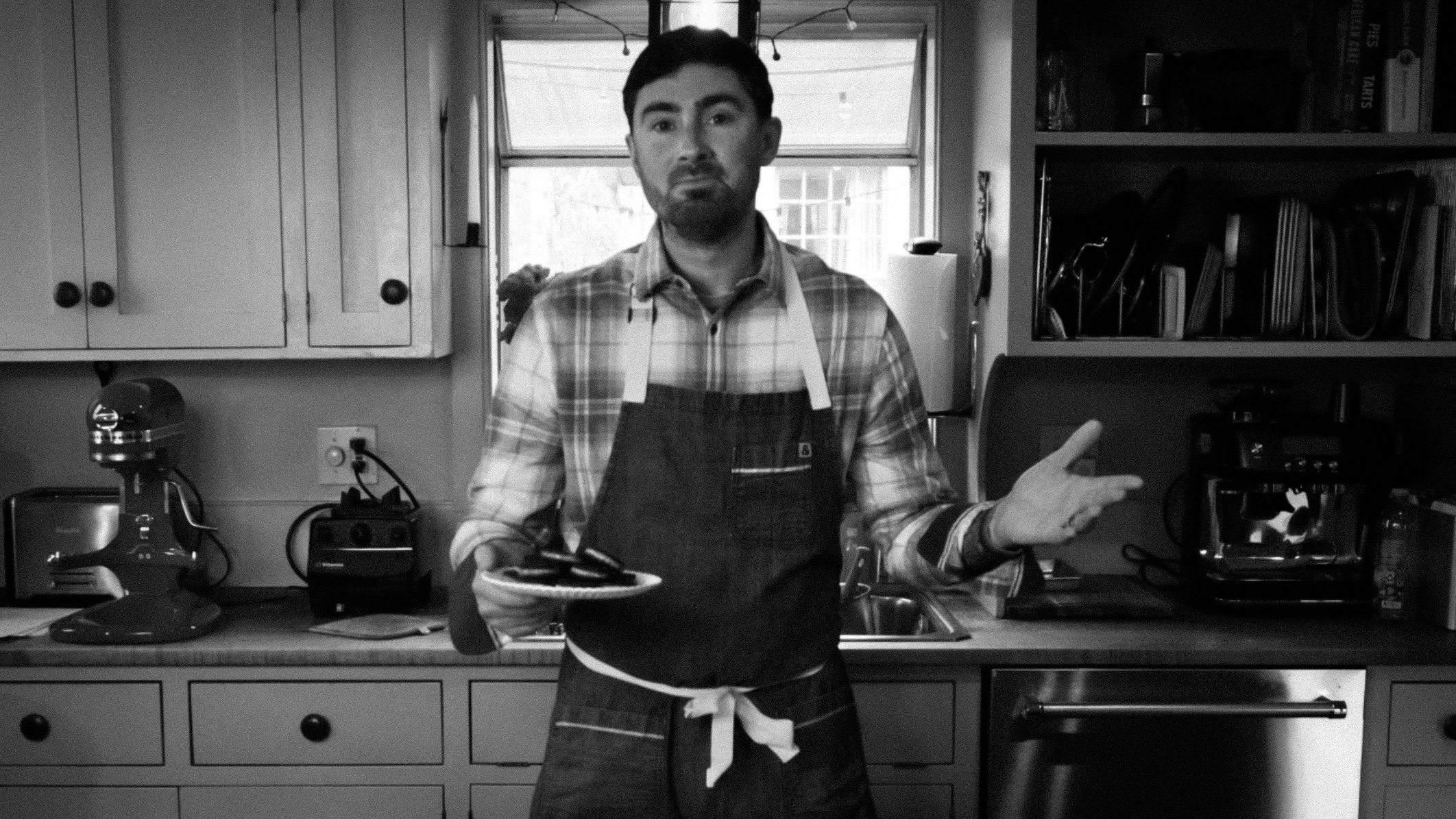 Infused chocolate sandwich cookies recipe with Chef Matthew, Jushi’s Director of Manufacturing and Bravo's Top Chef: Just Desserts finalist