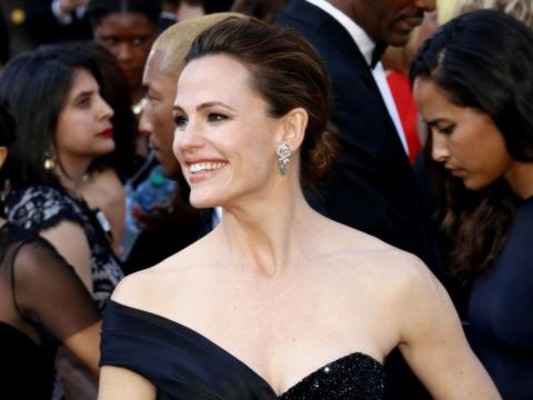 Netflix's New 'Llama Llama' Series Starring Jennifer Garner Is Nearly Here new