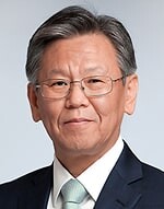 Yi Hyon Paik Headshot