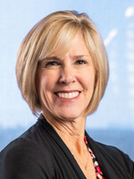 Laura Easley Headshot