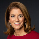 Robin Josephs Headshot