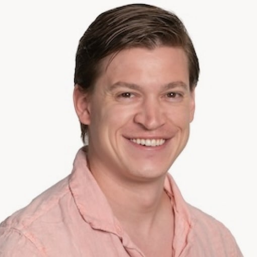 Jordan Dixon headshot