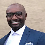 Travis Sampson Headshot