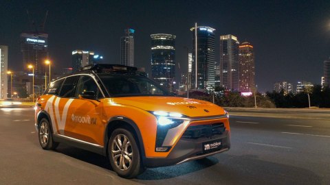 A photo shows the Mobileye autononomous vehicle(AV) operating under the MoovitAV mobility services brand. It was revealed at IAA Mobility 2021 as the production vehicle and robotaxi ride-hailing service Mobileye will bring to market beginning with Germany in 2022 through a collaboration with Munich, Germany-based SIXT Group. The service will be operated by SIXT and leverage the demand-generation of Intel subsidiary Moovit, carrying ride-hail passengers in Mobileye-owned AVs equipped with Mobileye Drive, Mobileye’s full self-driving system. (Credit: Mobileye, an Intel Company)