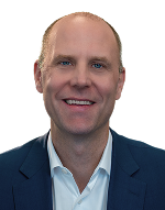 Stephen Moeller Headshot