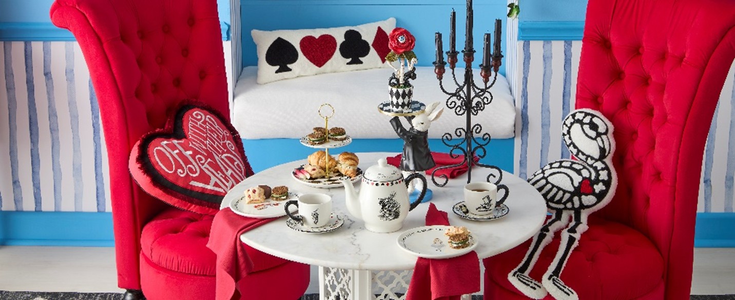 Mad-Hatter-Ween tea party décor