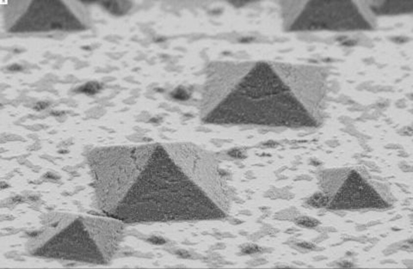 Microscopic pyramids created using a DNA-based self-assembling system