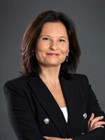Dr. Raluca Dinu Headshot