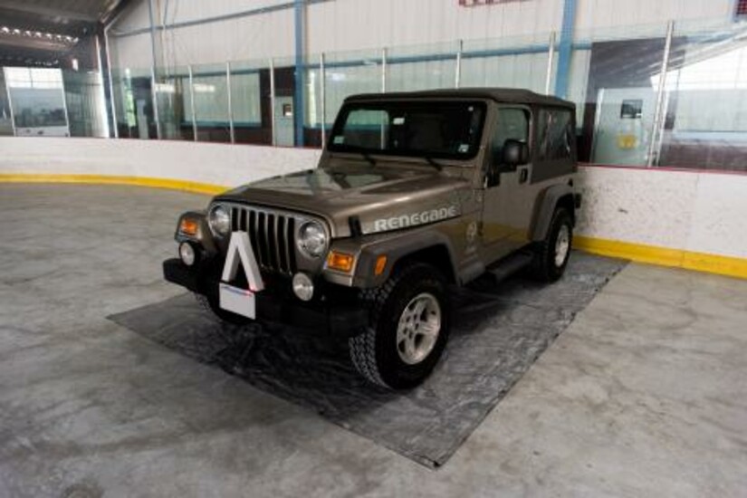 A Jeep Renegade equipped with Draper's new Hemera LiDAR sensor, showcasing autonomous capabilities.