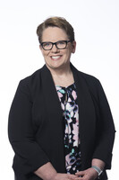 Cynthia Pierce Headshot
