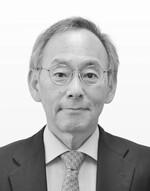 Steven Chu Headshot