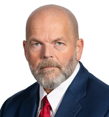 Stephen Rusinko Headshot