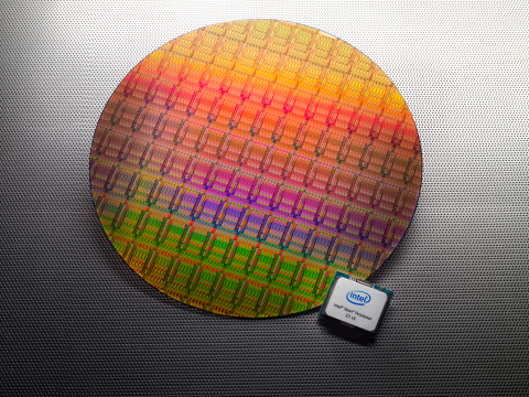 New Intel® Xeon® Processors Accelerate Time to Insight, Transforming Data into Business Advantage