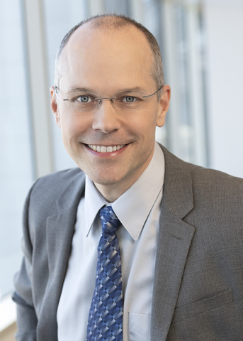 Rich Uhlig is an Intel senior fellow, vice president of the Technology, Systems Architecture & Client Group, and managing director of Intel Labs. (Credit: Intel Corporation)