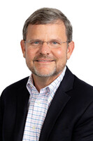 Wilbur Tom Simmons Headshot