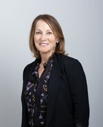 Elizabeth Marcellino Headshot