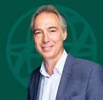 Diego Navarrete Headshot