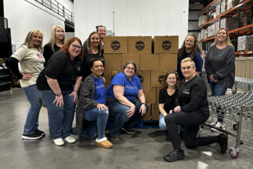 Sea Ray Volunteers Support Food for Kids Program in Knoxville