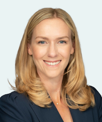 Tess Knightbrook Headshot