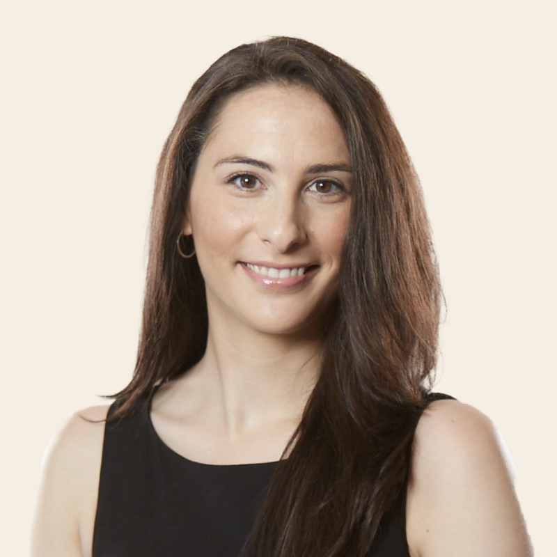 Headshot of Amandine Robin-Caplan