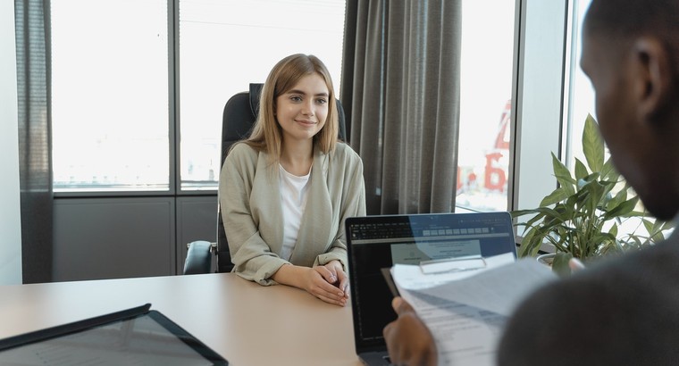 How to Answer Describe Yourself During an Interview