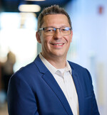 Fauze Villatoro Headshot