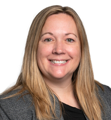 Amy Hart Headshot