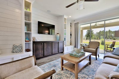 Why buy new from Dream Finders Homes