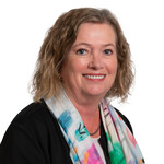 Cynthia Collins Headshot