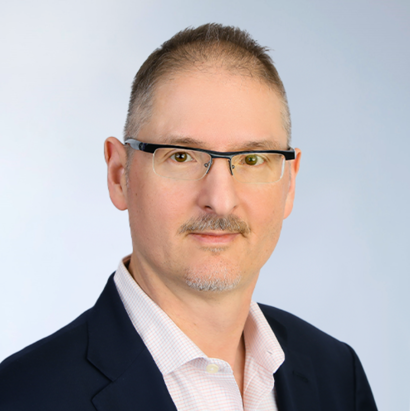 Shane Eleniak Headshot