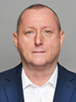 Robert Petrie Headshot