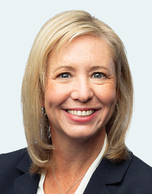 Betsy Peimann Headshot