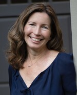 Erin Brewer Headshot